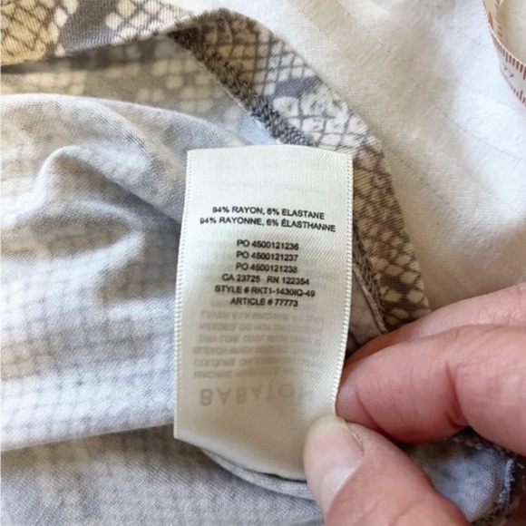 Aritzia Babaton Python Print Cropped T Shirt - Picture 8 of 9